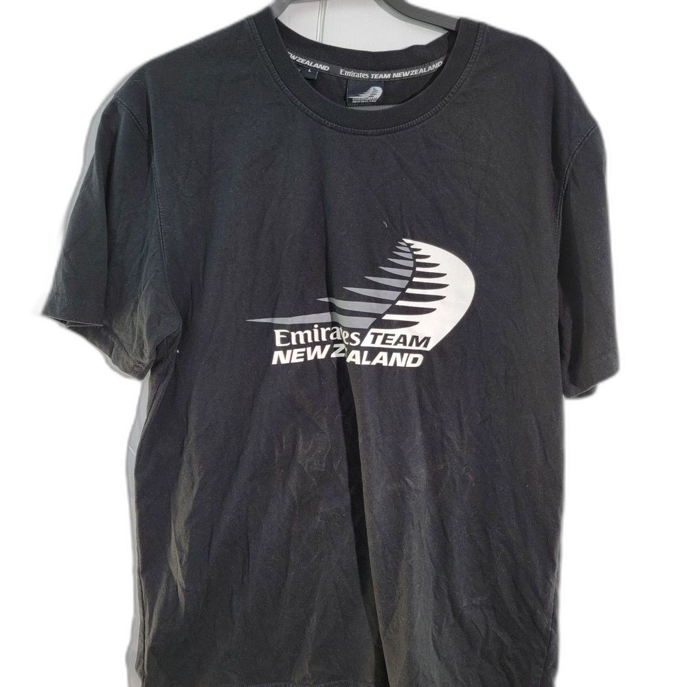Emirates Team NZ Black Logo Print Cotton Blend Classic T-Shirt Men Large